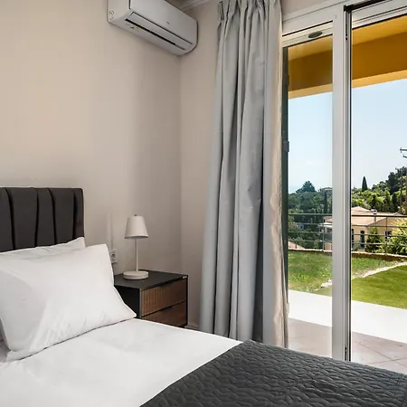Althaia Three-bedroom Maisonette By Konnect Apartment *