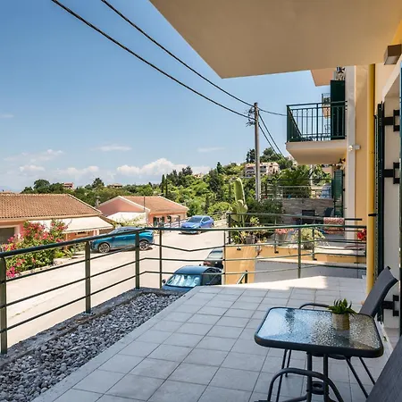 Apartament Althaia Three-bedroom Maisonette By Konnect *