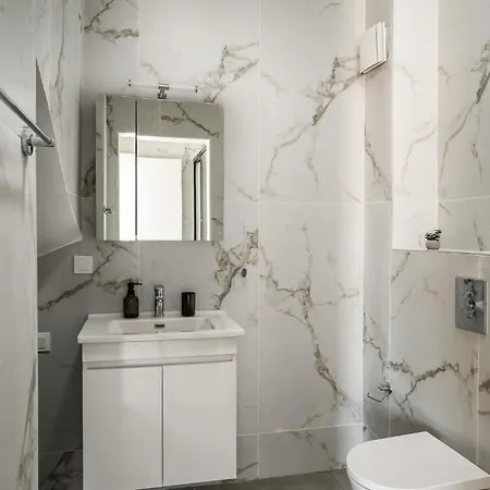 Althaia Three-bedroom Maisonette By Konnect Apartment