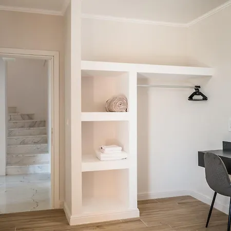 Althaia Three-bedroom Maisonette By Konnect *